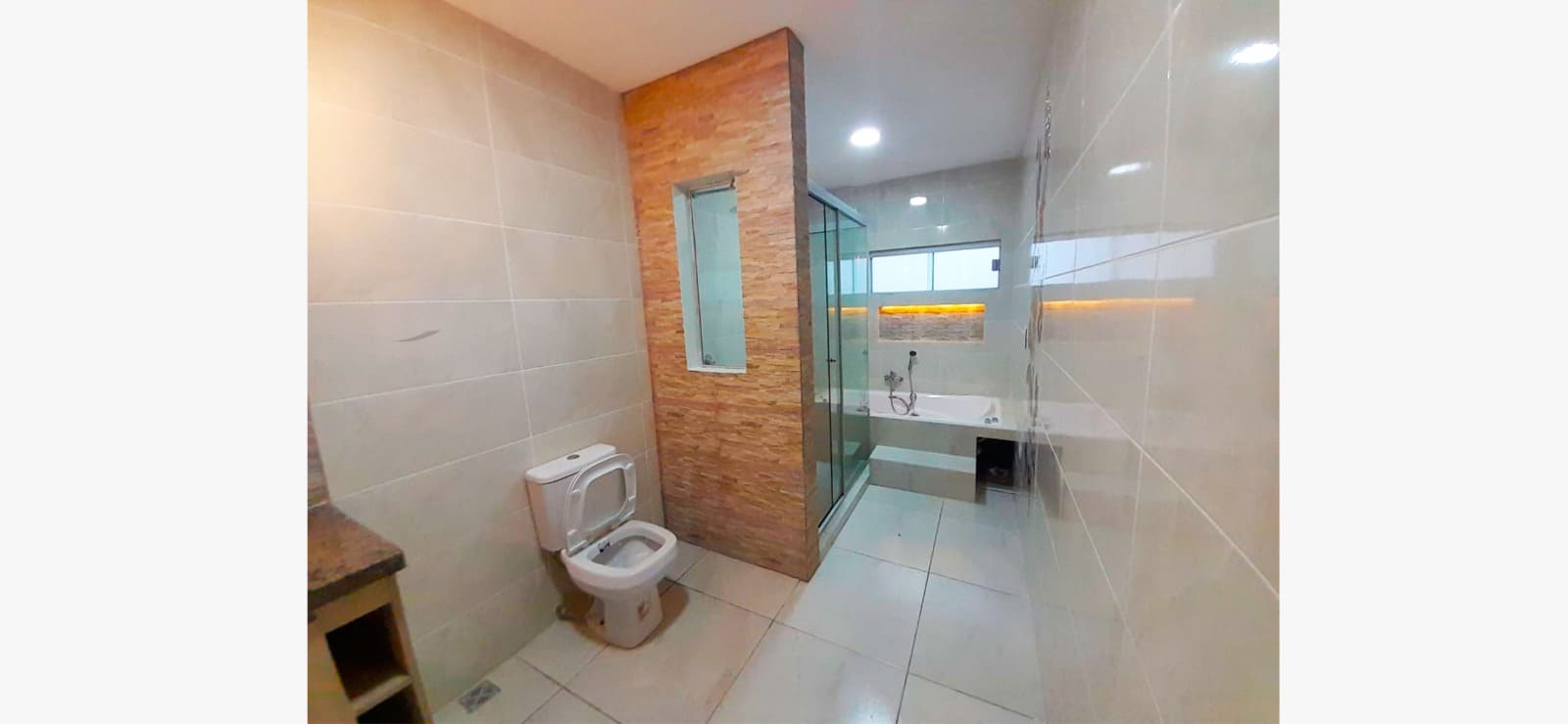 WhatsApp Image 2024-03-08 at 16.38.40 (21)